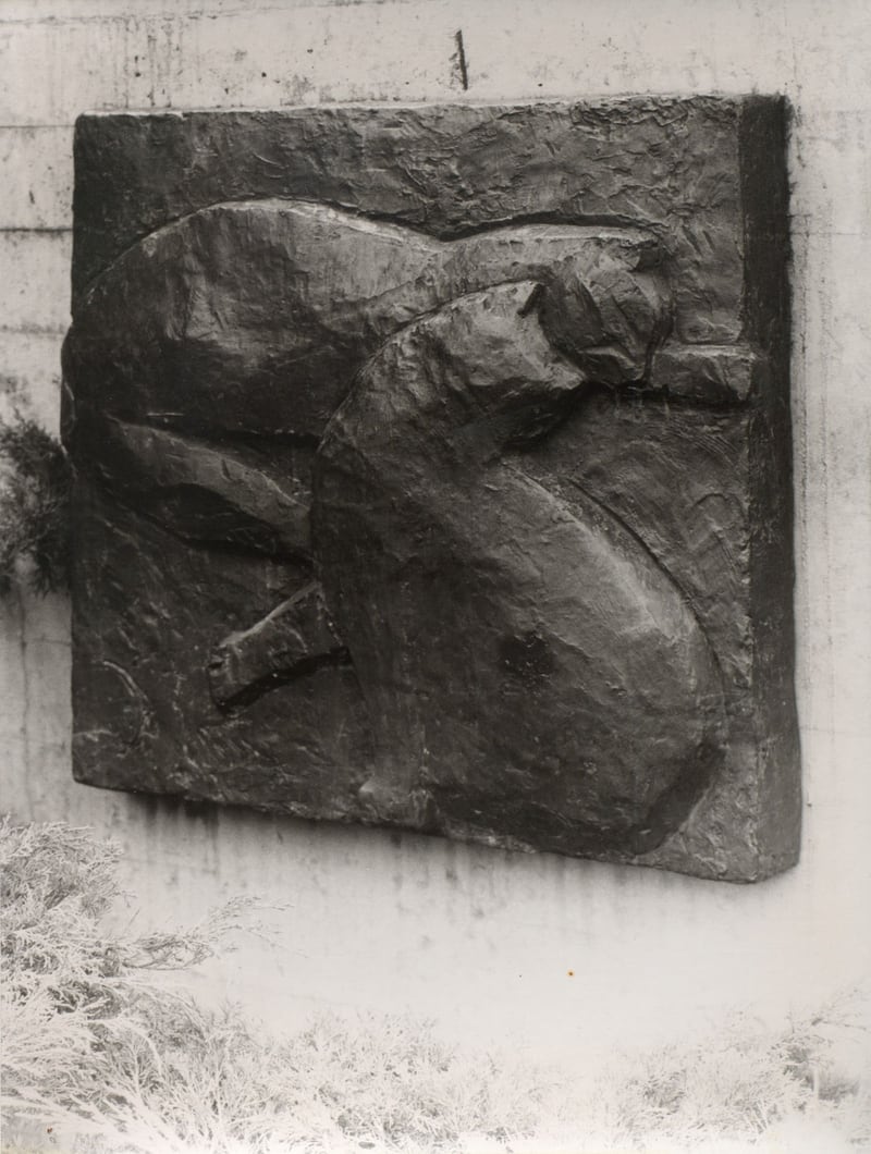 Katzenrelief Schulhaus Ormis, Meilen